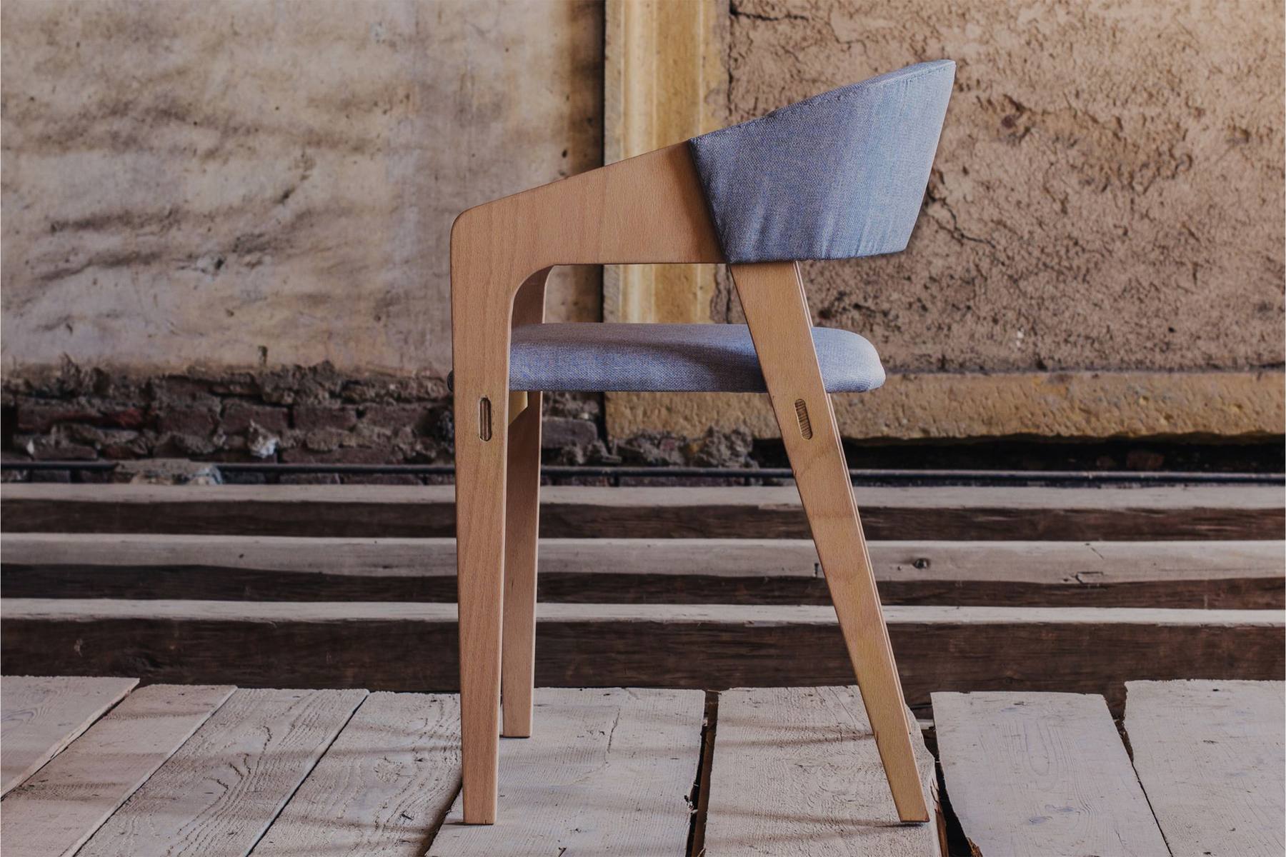 Upholstered dining chair – image 2